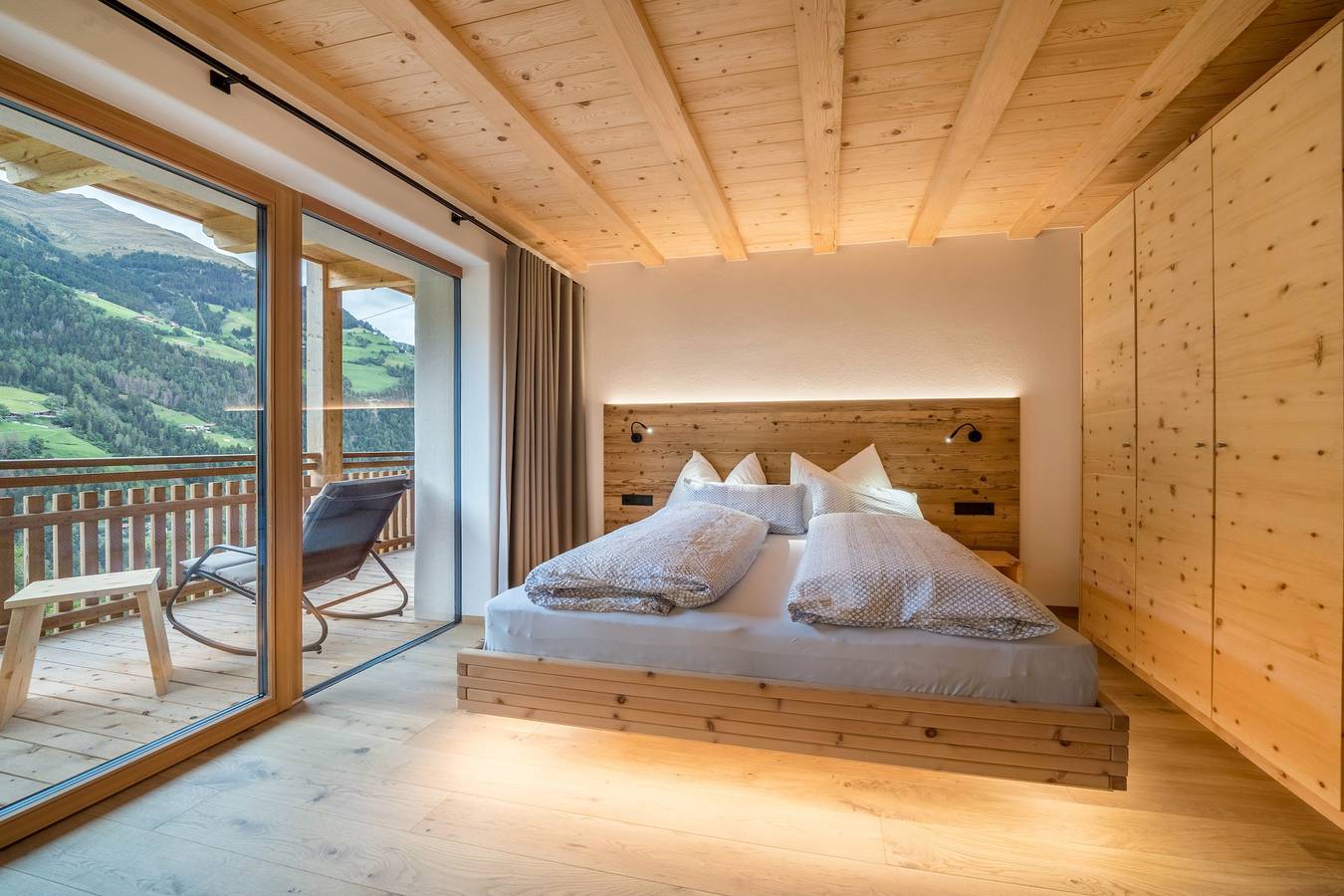 Ganze Wohnung, Lagar Ferienwohnung Stamer Hans' mit privater Gartenterrasse und Bergblick in St. Martin in Passeier, Passeiertal