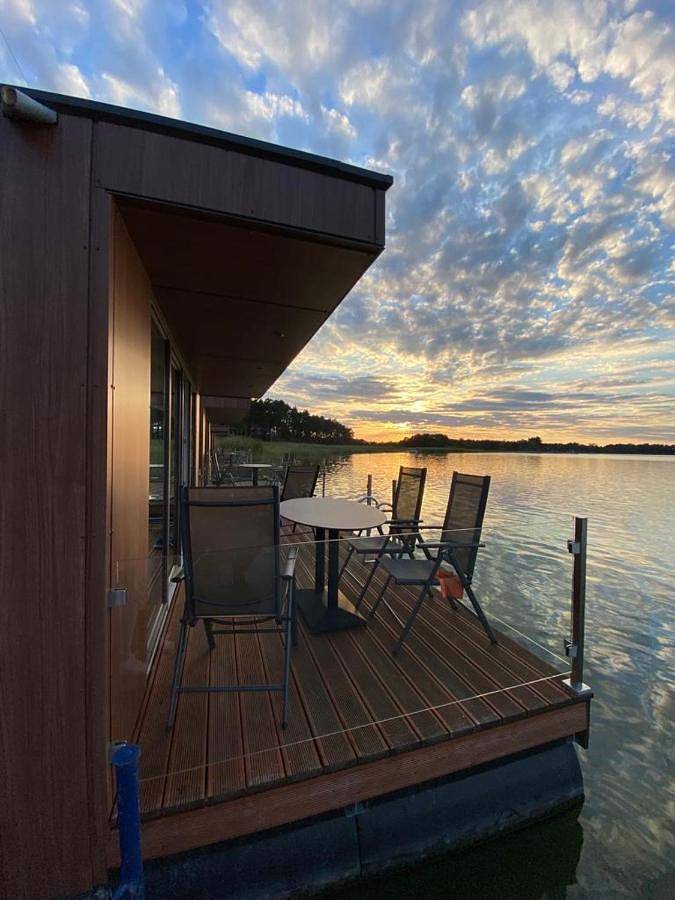 Ferienhaus für 4 Personen, mit Balkon und Ausblick sowie Garten und Seeblick in Havelland - 4