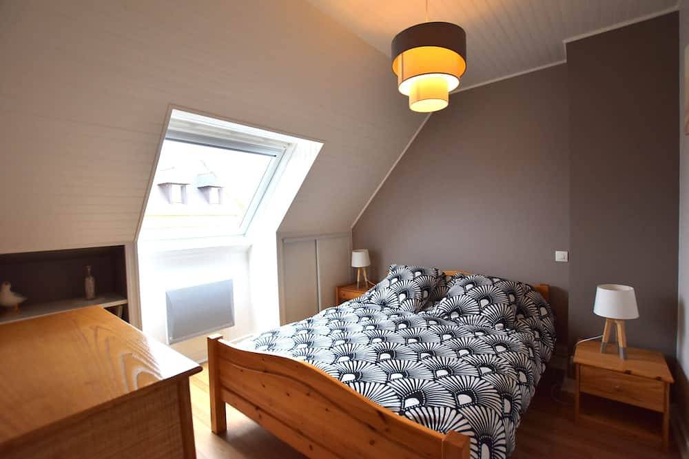 Maison de vacances face à la mer Kerlouan Nord Finistère 8 personnes 4 Couchages in Kerlouan, Région de Brest