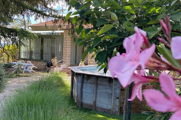 Ferienhaus für 6 Personen, mit Balkon und Garten - 1