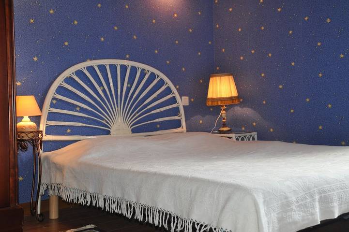 Location de vacances pour 12 personnes, avec terrasse et jardin, animaux acceptés à Puybegon - 2