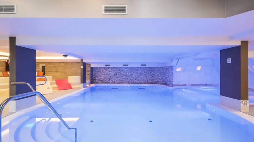 Hütte für 7 Personen, mit Pool und Sauna sowie Balkon in Méribel - 3
