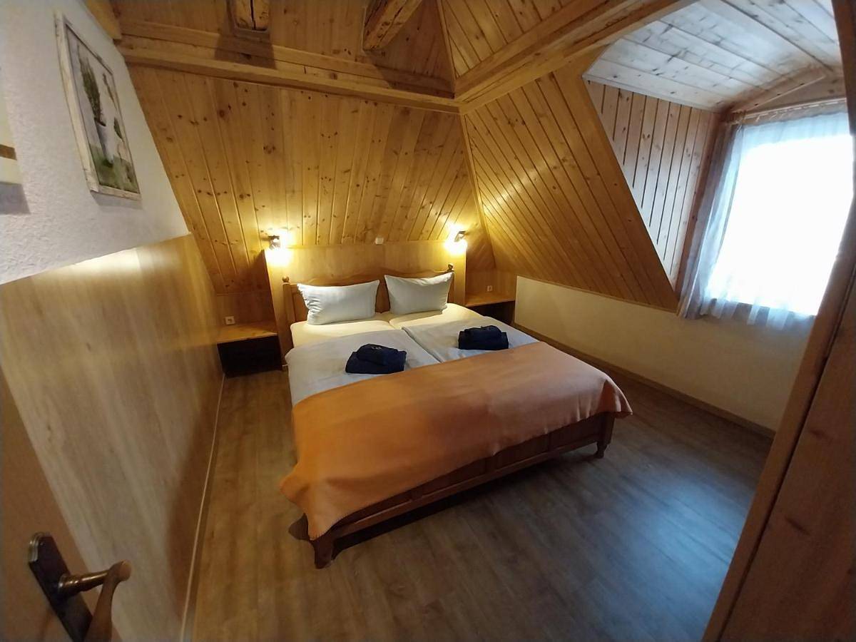 Ganze Wohnung, Ferienwohnung - Landhotel Waldschlößchen in Sohland a. d. Spree, Oberlausitz-Niederschlesien
