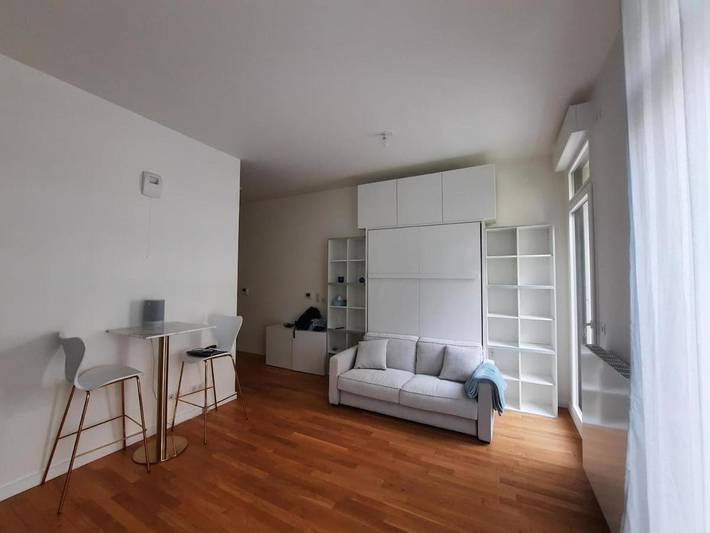 Gîte pour 2 personnes, avec terrasse et jardin dans Stade Yves du Manoir