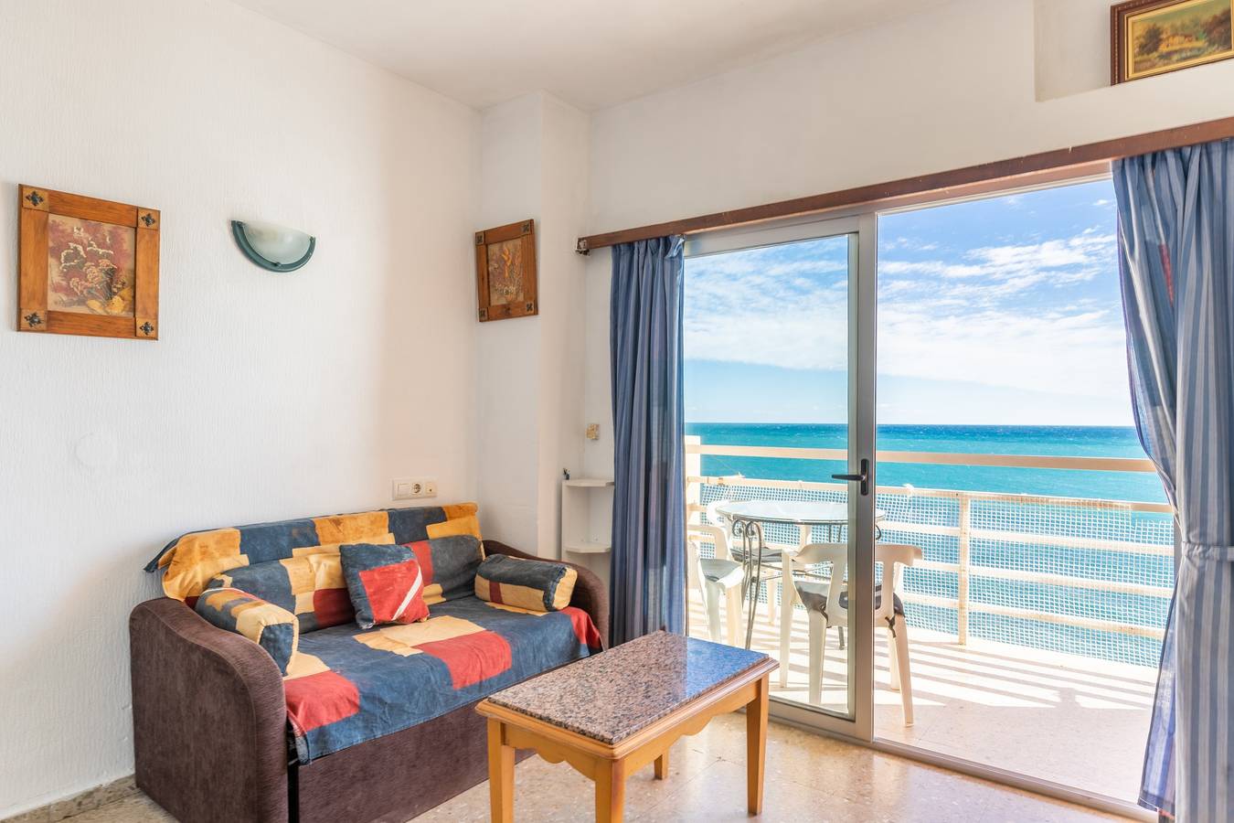 Studio entier, Studio 'Calpe Première Ligne' avec piscine partagée, balcon et Wi-Fi in Playa la Fossa, Calpe