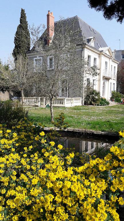 Location de vacances pour 2 personnes, avec jardin près des Châteaux de la Loire - 2