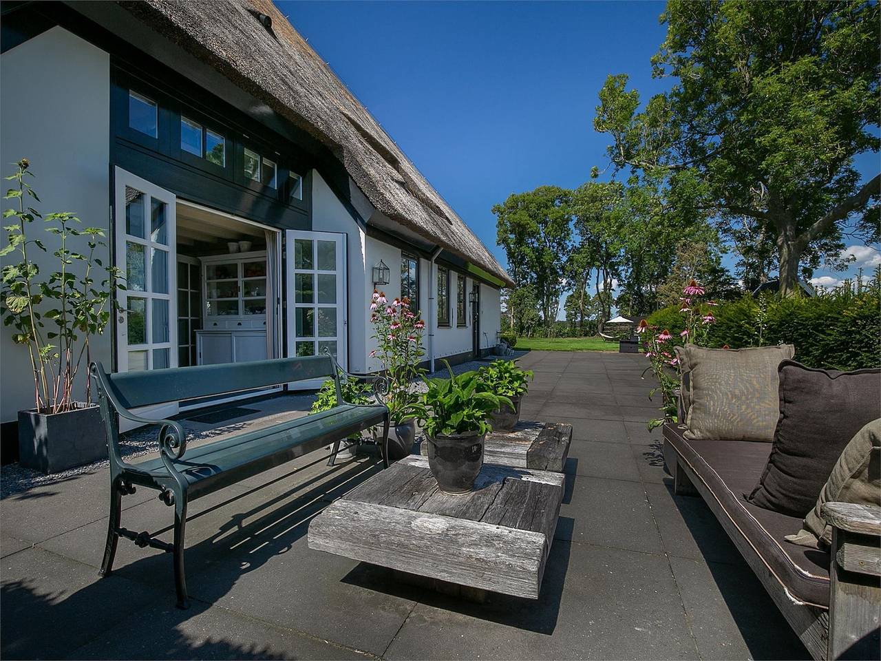 Fully sustainable farmhouse in Heiloo with a large garden in Heiloo, Niederländische Nordsee