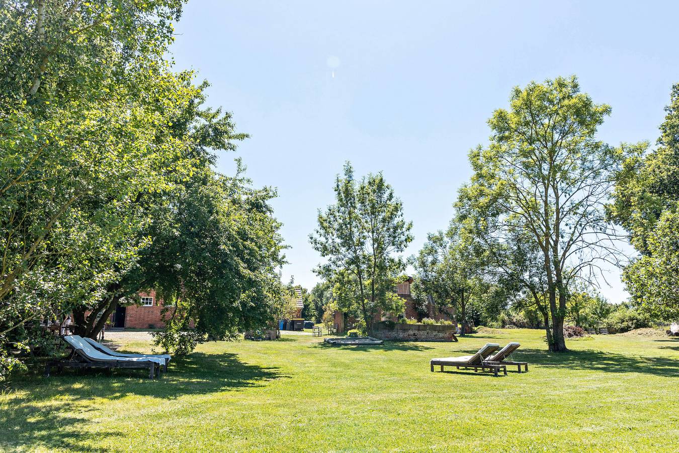 Ganze Wohnung, Ferienwohnung 'Der Flusshof, Scheunenwohnung' mit gemeinsamer Terrasse, gemeinsamem Garten und Wi-Fi in Werben (Elbe), Westhavelland