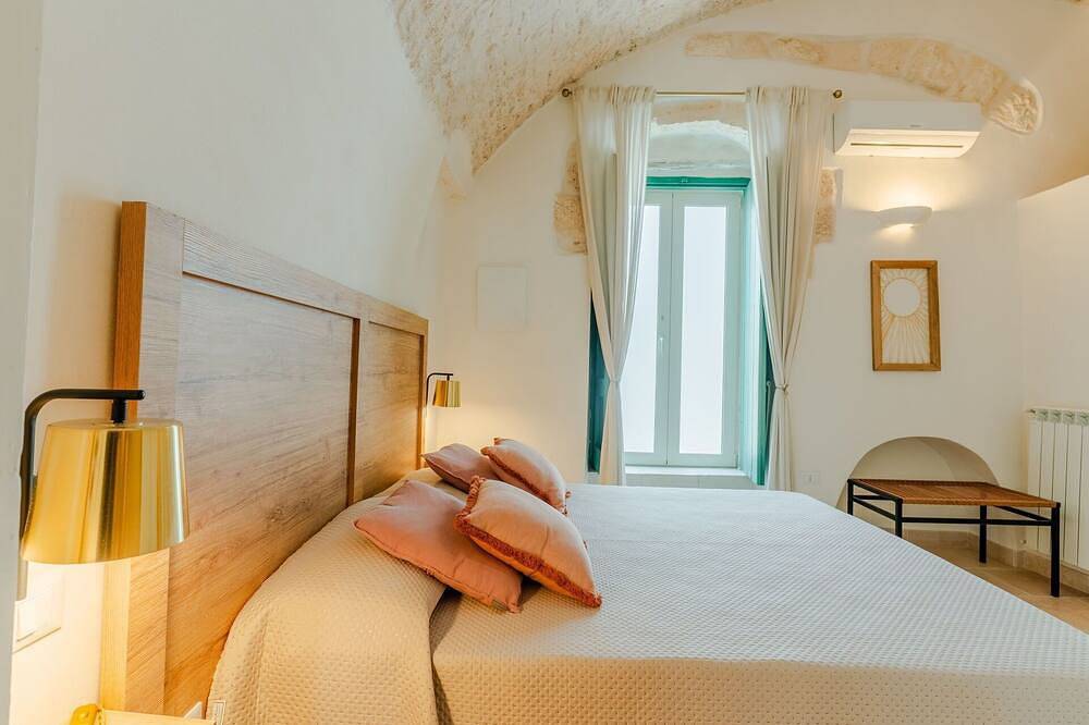 Entire apartment, Beautiful apartment for 5 guests with Wifi, A/C, Tv and veranda, close to Ostuni in Carovigno, Salento