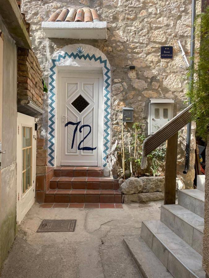 Heat Hostel in Susak