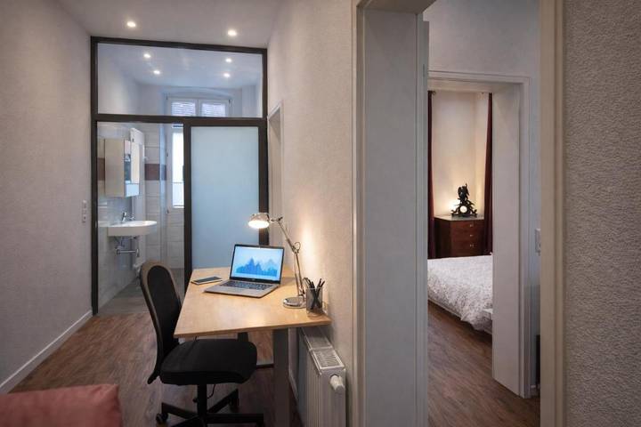 Appartement de vacances pour 3 personnes, avec terrasse ainsi que jardin et vue