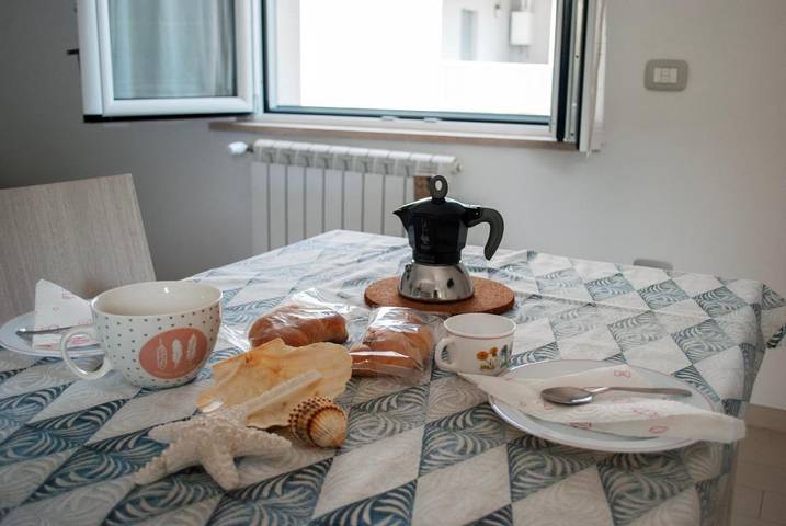 Gîte pour 2 personnes, avec Balcon et Terrasse ainsi que Jardin et Vue à Petacciato - 3
