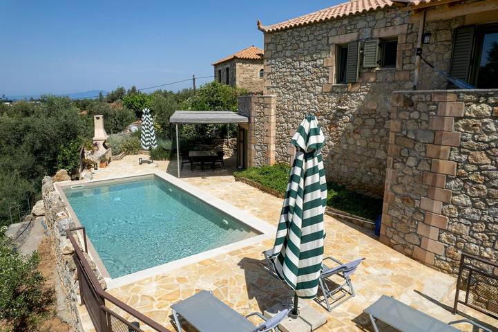 Location de vacances pour 8 personnes, avec jardin et piscine dans Région du Péloponnèse - 4