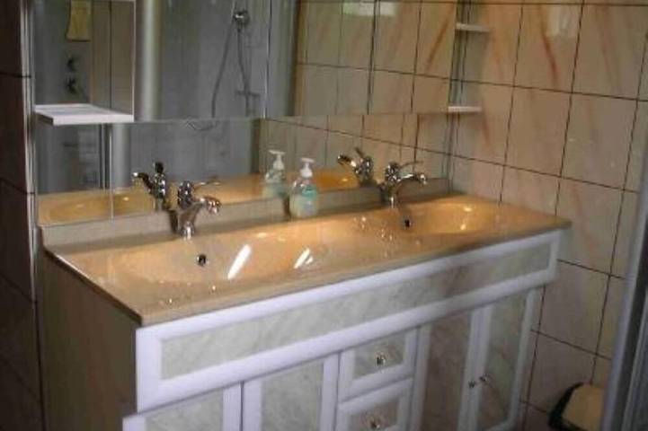 Location de vacances pour 6 personnes, avec terrasse et jardin, animaux acceptés dans Plage Du Gros Jonc Le Bois Plage En Re - 4