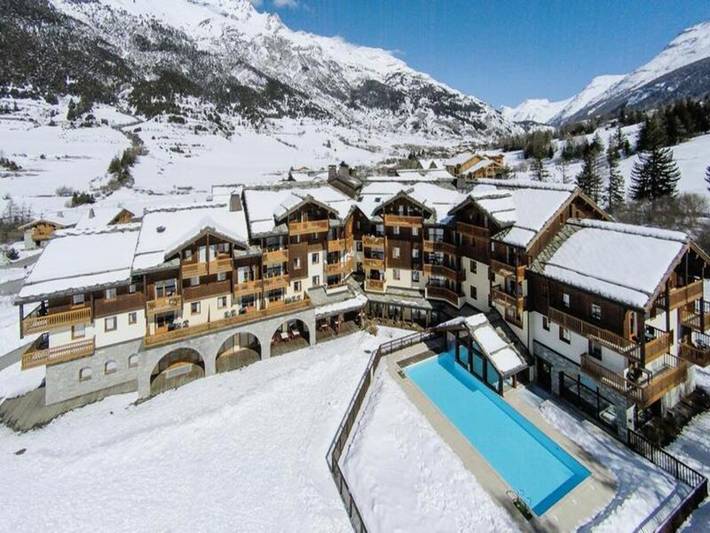 Chalet pour 4 personnes, avec sauna et jacuzzi ainsi que terrasse et piscine, animaux acceptés dans Val-Cenis - 4