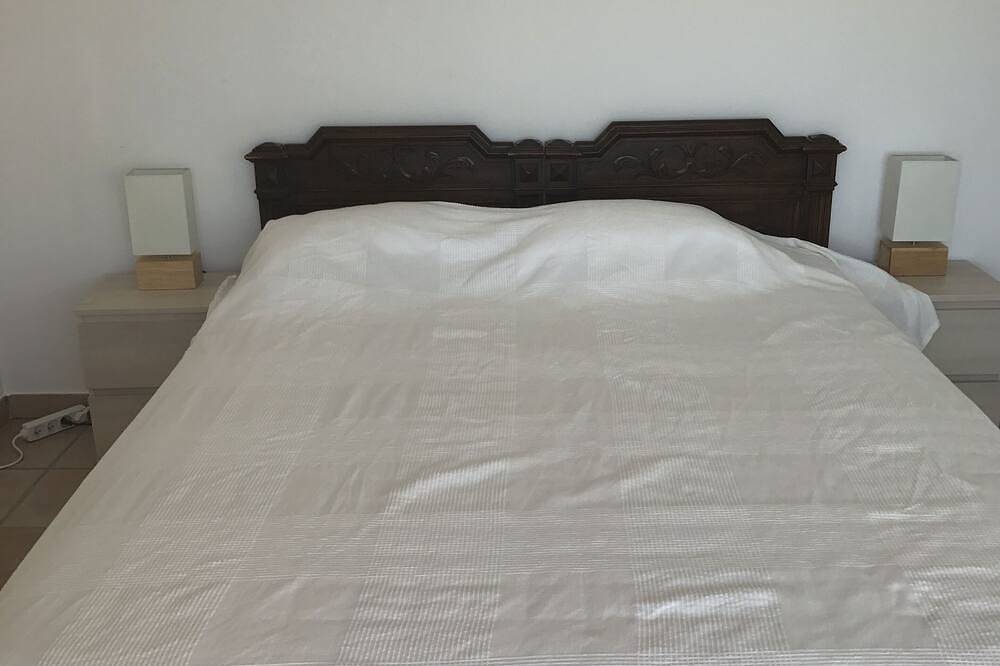 Casa moderna con piscina privada y vistas impresionantes a 800 metros de la playa in Sagone, Coggia