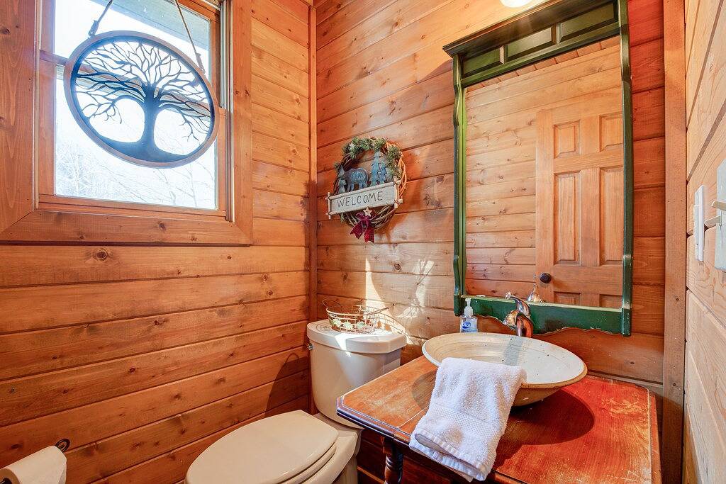 Creek Vorderkajüte im Herzen von Maggie Valley! in Blue Ridge Parkway, Maggie Valley