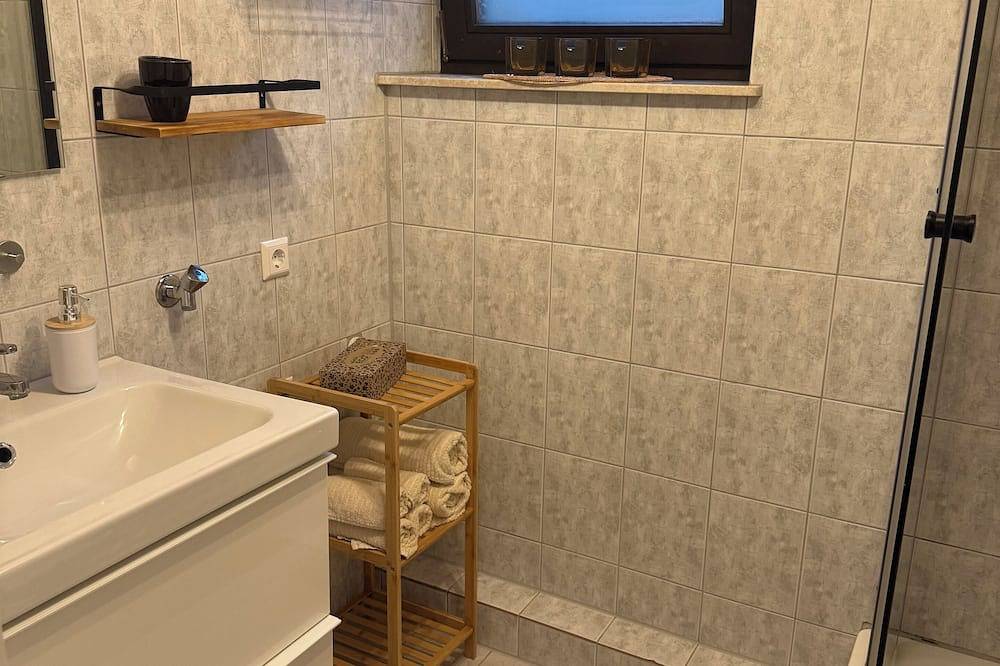Ganze Wohnung, Ferienwohnung mit Sonnenterrasse Haustierfreundlich in Leutkirch im Allgäu, Region Bodensee-Oberschwaben