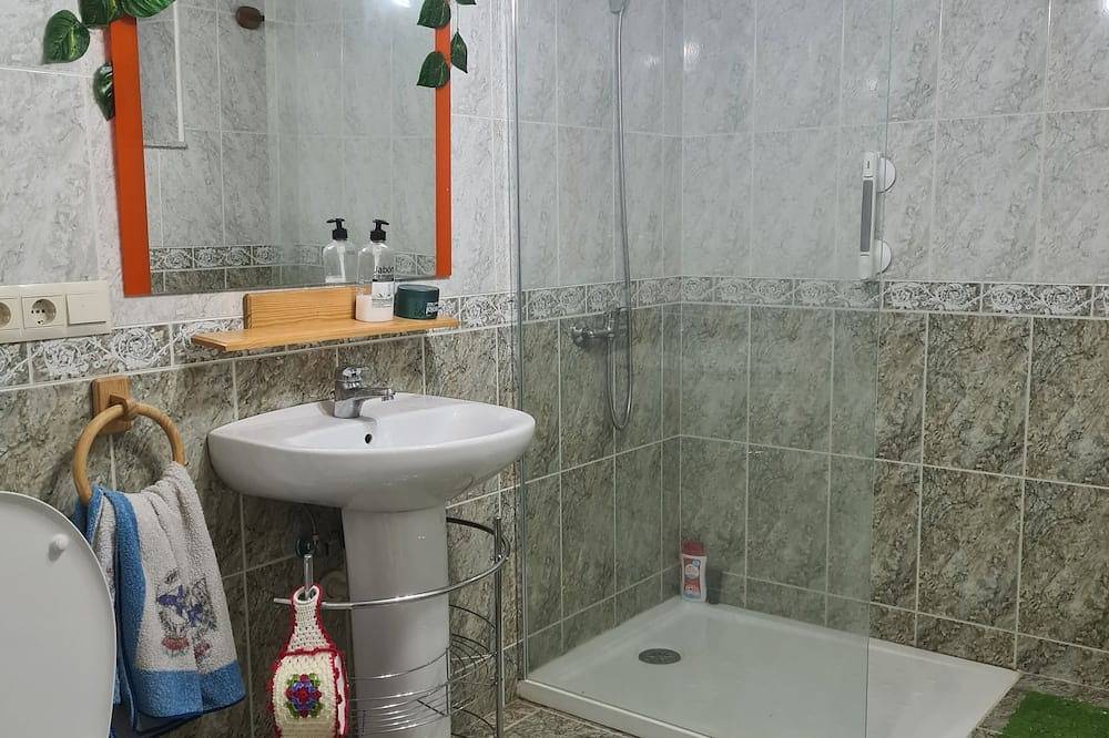 ¡A 10 Minutos de Santiago de Compostela! Casa Ideal Para Familias in Padrón, La Coruña Province