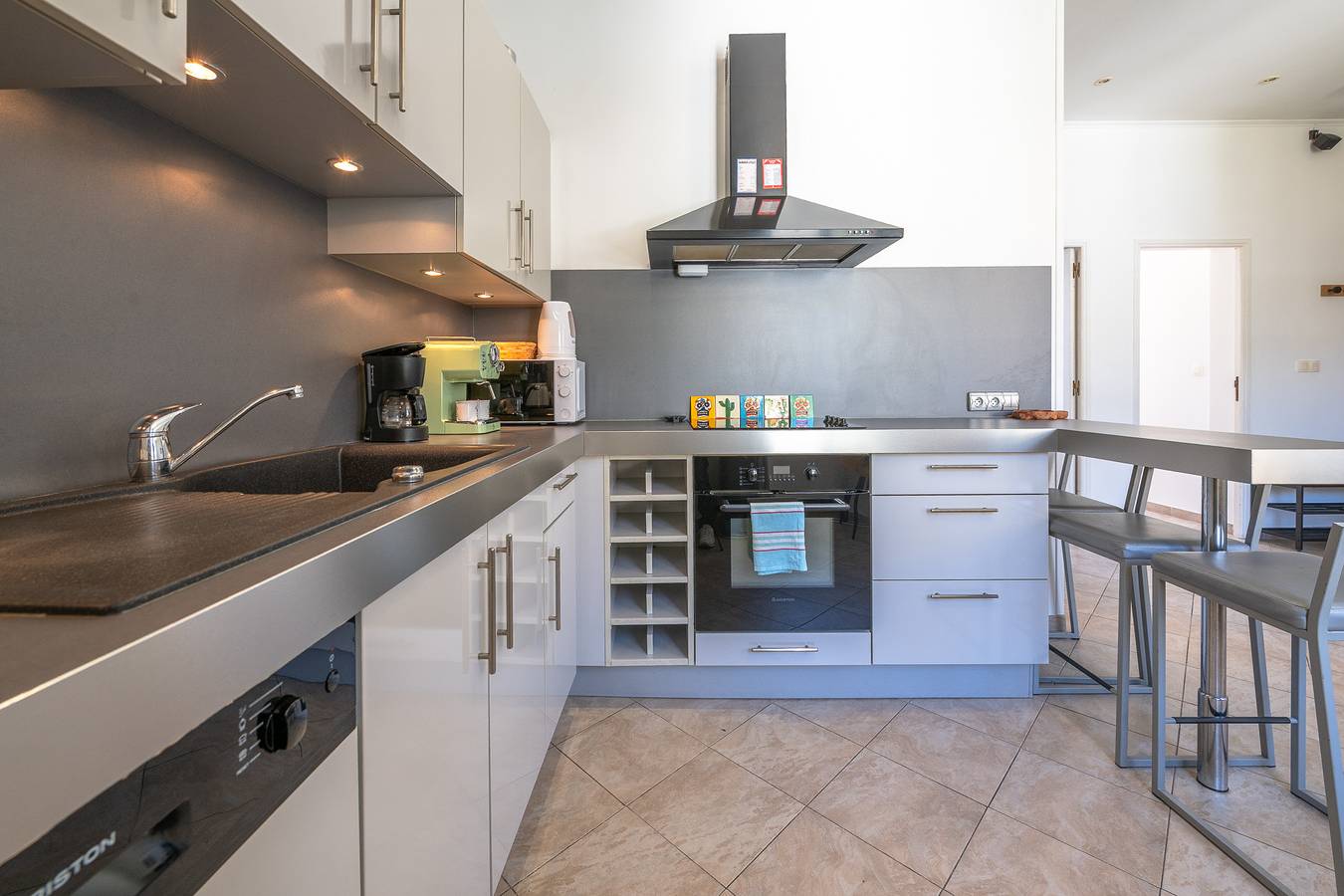 Appartement entier, Appartement de vacances pour 6 personnes avec balcon in Beaulieu-sur-Mer, Côte méditerranéenne (France)