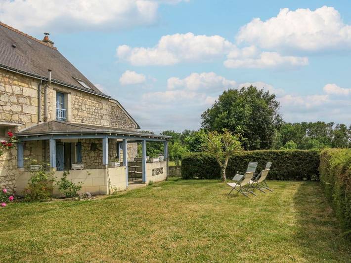Location de vacances pour 4 personnes, avec terrasse à Huismes