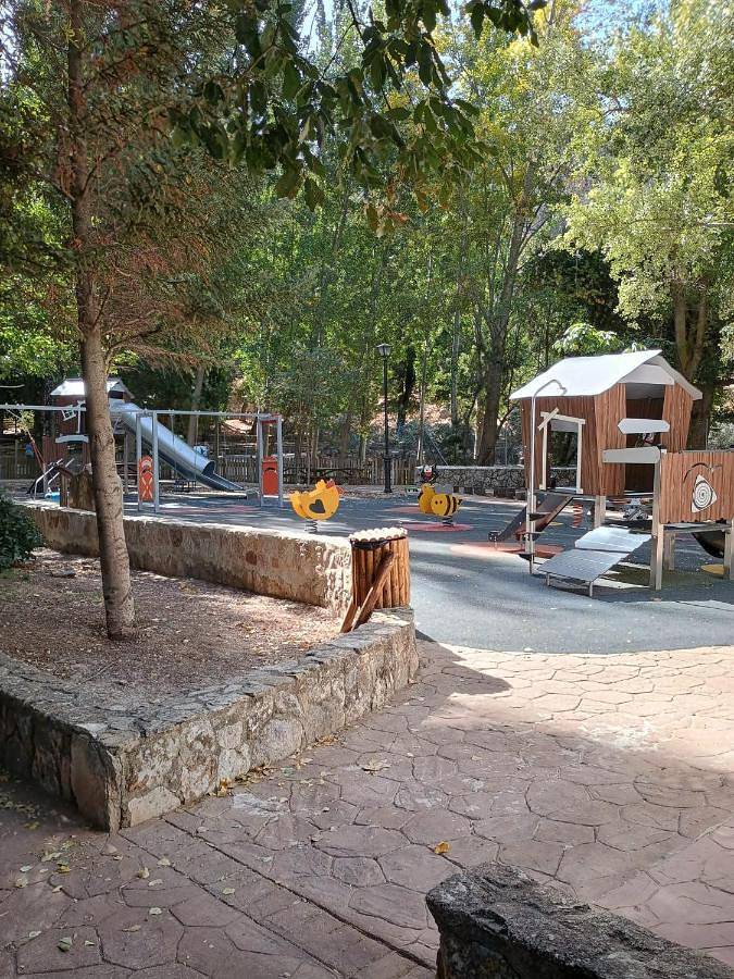 Location de vacances pour 5 personnes, avec balcon et vue à Cuevas del Becerro - 4