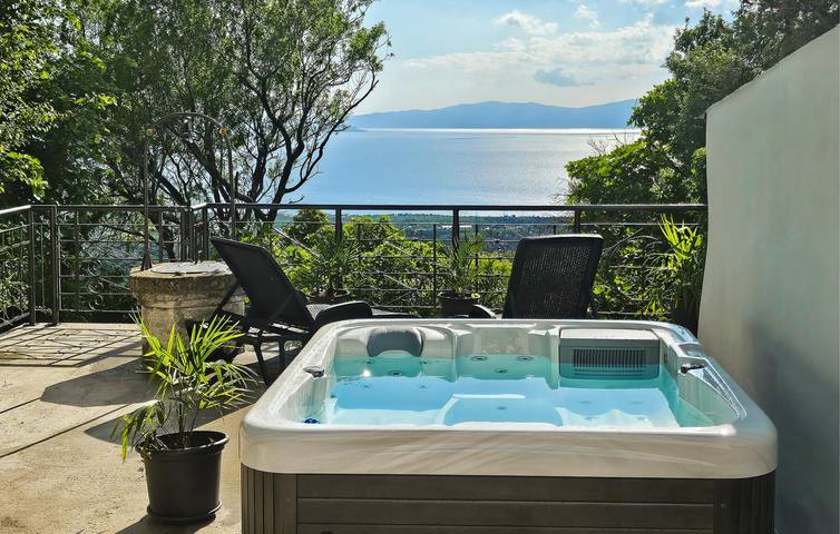 Location de vacances pour 4 personnes, avec terrasse à Kraljevica - 2