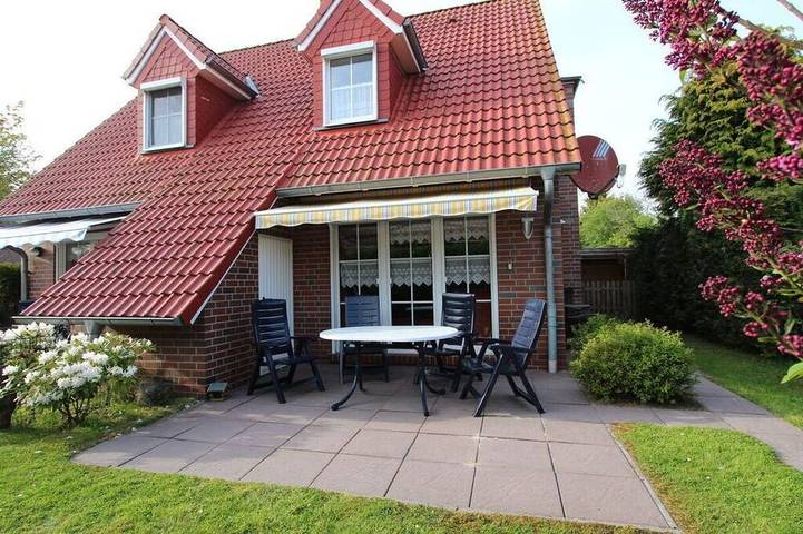 Ferienhaus für 4 Personen, mit Terrasse und Garten in Carolinensiel