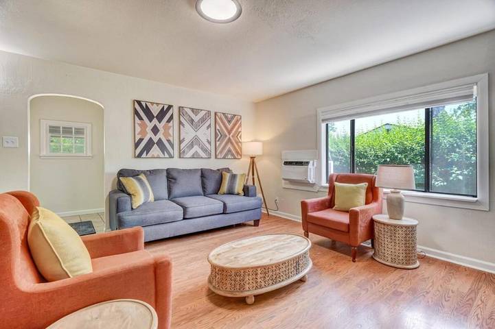 Appartement de vacances pour 6 personnes, avec terrasse et jardin