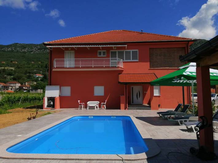 Ferienhaus für 8 Personen, mit Garten und Terrasse an der Makarska Riviera
