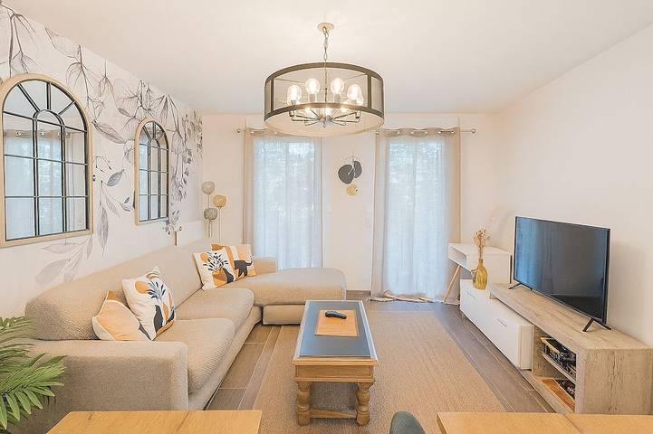 Appartement de vacances pour 4 personnes, avec jardin à Le Plessis-Robinson
