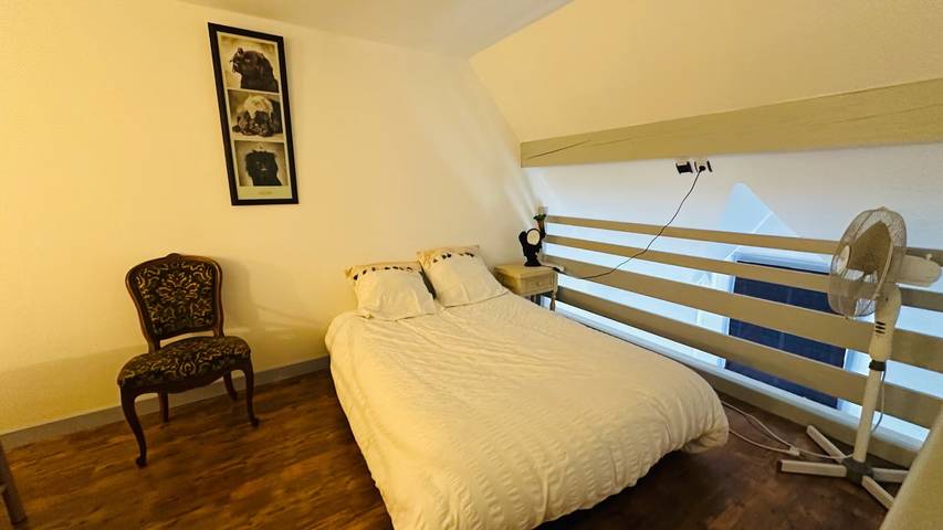 Bed and Breakfast 'Chambre Troubadour' with Wi-Fi in Montélimar, Nyons Området