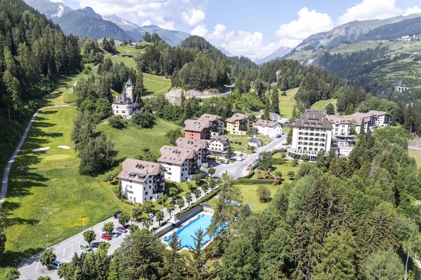 Ganzes Studio, Valluns Studio 5306: Charmantes 1,5-Zimmer-Refugium mit Blick auf das atemberaubende Tal in Vulpera, Tarasp