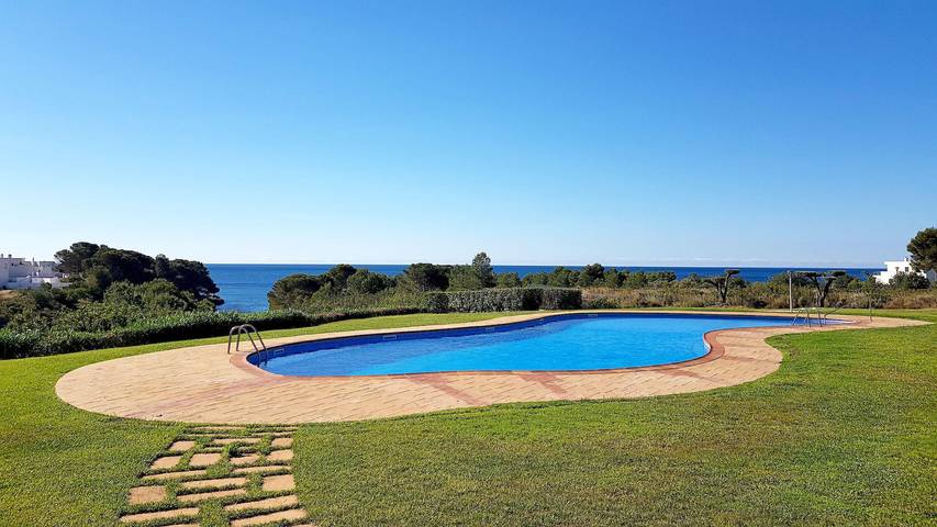 Gîte pour 6 personnes, avec piscine et terrasse ainsi que vue sur l’océan et jardin à Calafat - 4