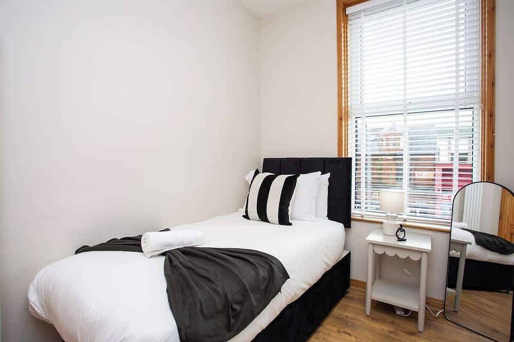 Entire apartment, Vacant Nests - The Ocean Retreat in South Shields, South Tyneside