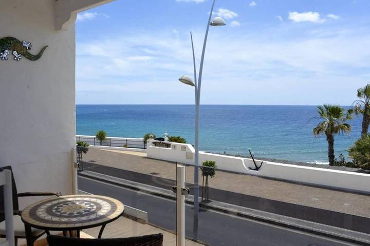 Apartamento para 2 personas, con vistas y terraza en La Peñita