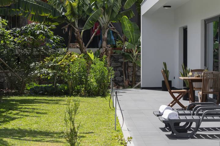 Location de vacances pour 8 personnes, avec balcon et jardin à Ponta do Sol - 2