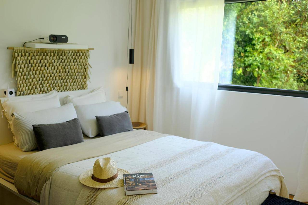Villa Várzea - The Black Cabin in São Miguel Island, Várzea