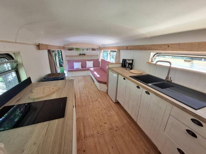 Gîte pour 3 personnes, avec jardin à Caussols
