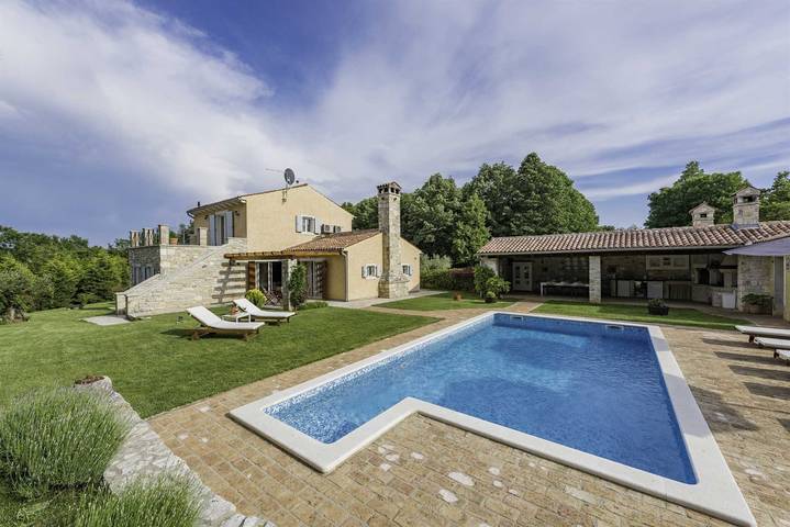 Villa für 8 Personen, mit Terrasse und Sauna - 1