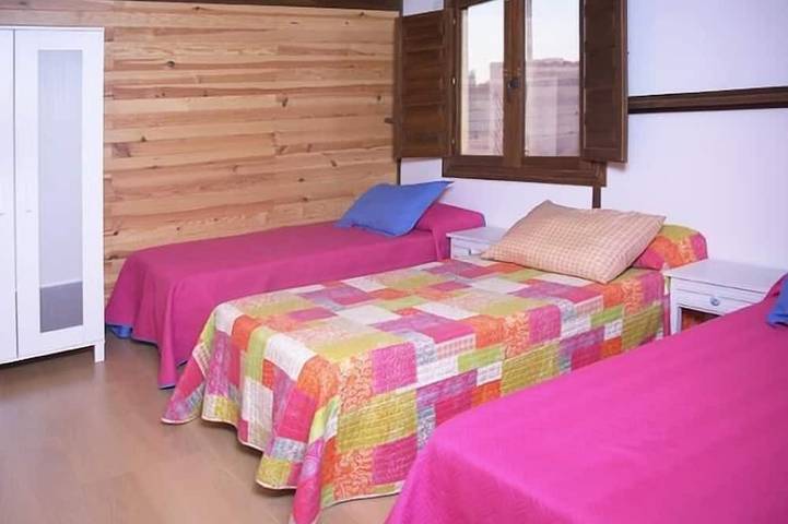 Maison en bois pour 12 personnes avec piscine in Villanueva de la Fuente, La Mancha