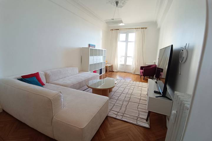 Gîte pour 6 personnes, avec balcon, adapté aux familles dans Plage Magnan - 3