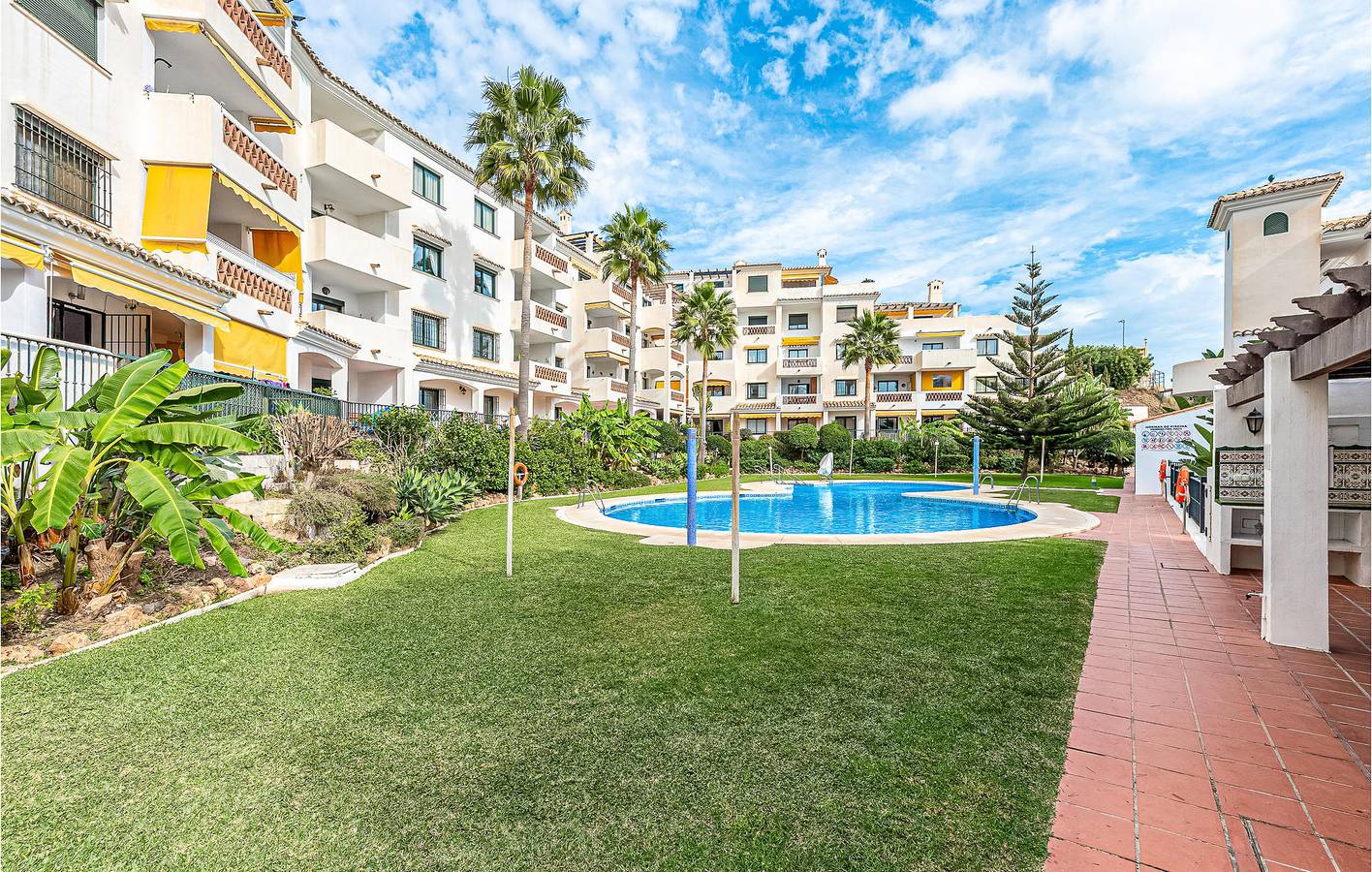 Hel semesterlägenhet, Lägenhet för 6 Personer med pool in Benalmádena Costa, Benalmádena