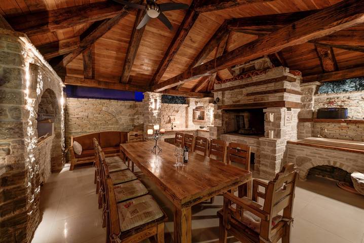Ferienwohnung für 4 Personen, mit Balkon/Terrasse und Pool auf Murter