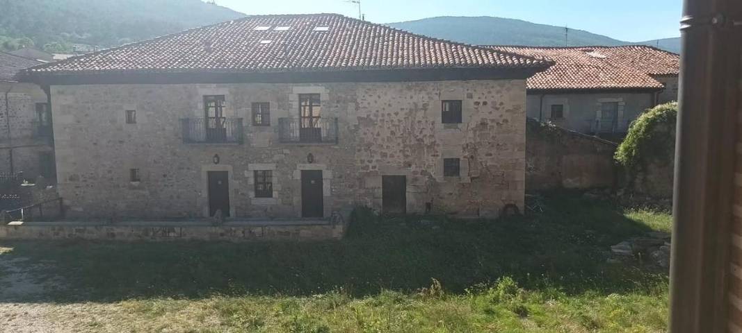 Gîte pour 6 personnes, avec balcon et vue à Vinuesa - 4