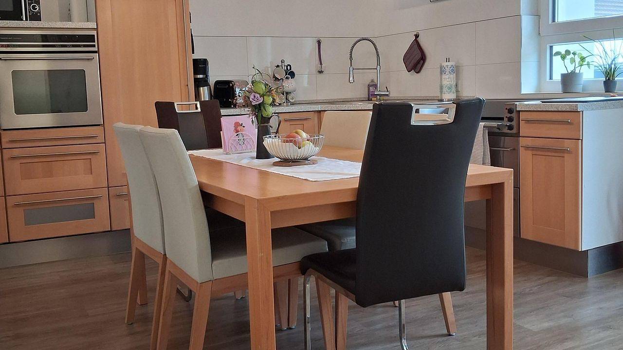 Appartement de vacances entier, Ferienwohnung für 6 Personen (120 m²) in Stadt Bad Neuenahr-Ahrweiler in Ahrweiler, Bad Neuenahr-Ahrweiler