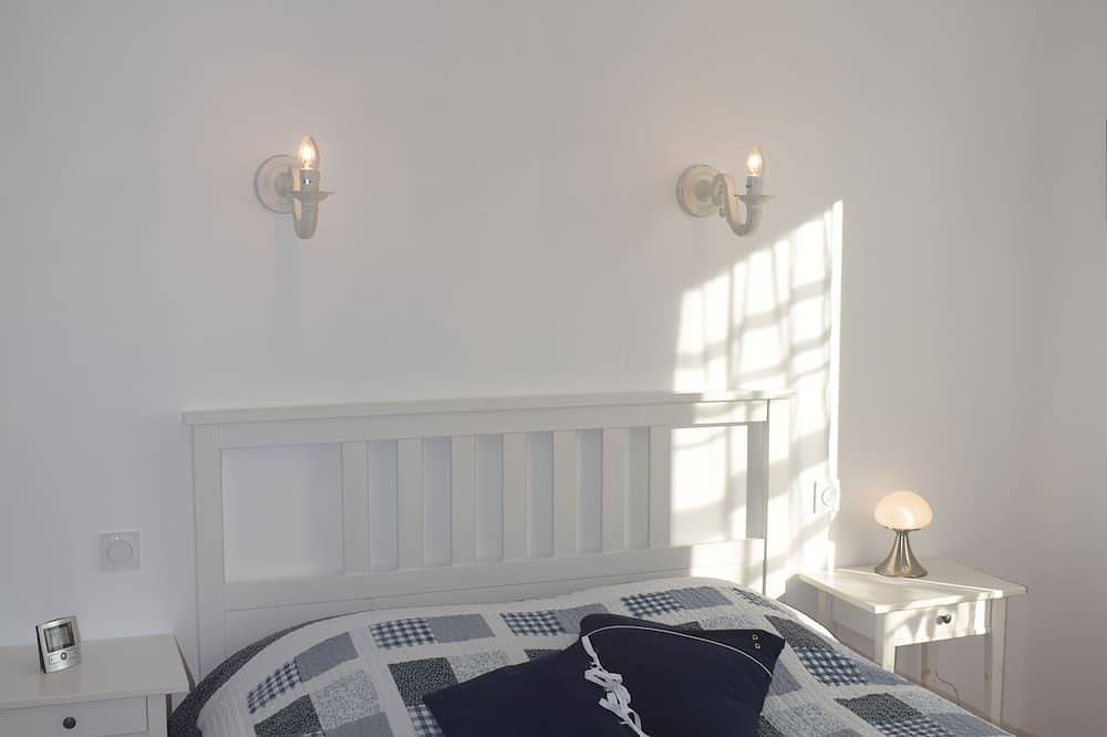 Spacious, sea view, 100m from the beach Sand End and trail \"Gr34\", in Landunvez, Brest und Umgebung
