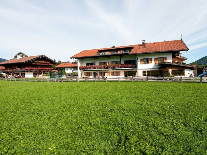 Gästehaus Ferienwohnungen Liedschreiber Gbr - Einzelzimmer in Rottach-Egern, Bayerische Alpen