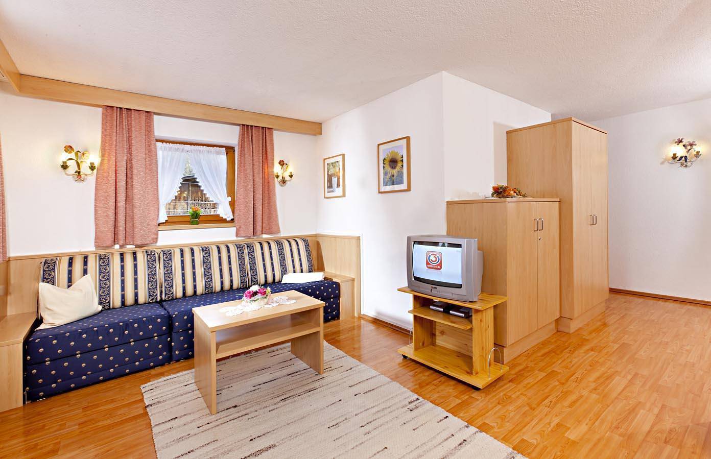 Ganze Ferienwohnung, Ferienhaus Knor in Niederthai, Umhausen