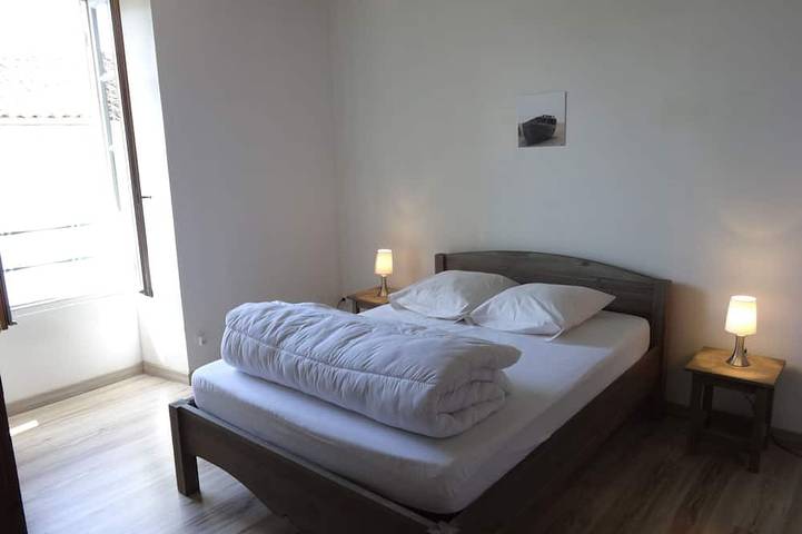 Location de vacances pour 8 personnes, avec terrasse à Mortagne-sur-Gironde - 4